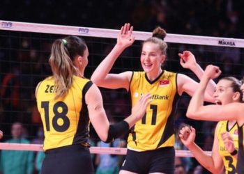 VakıfBank’lı Zehra Güneş ve Isabelle Haak’ın kardeşleri de voleybolcu çıktı! İşte dikkat çeken kareler