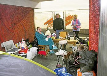 Yeraltında hayata tutunma