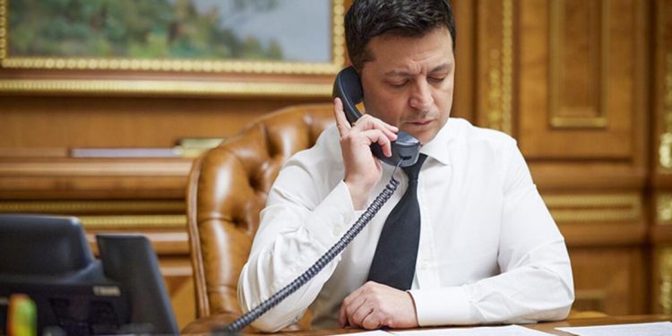 Zelenski’nin en güçlü silahı telefonu! Komedyenliği işe yaradı: ‘Bir sonraki sefer savaşın saatini değiştiririm!’