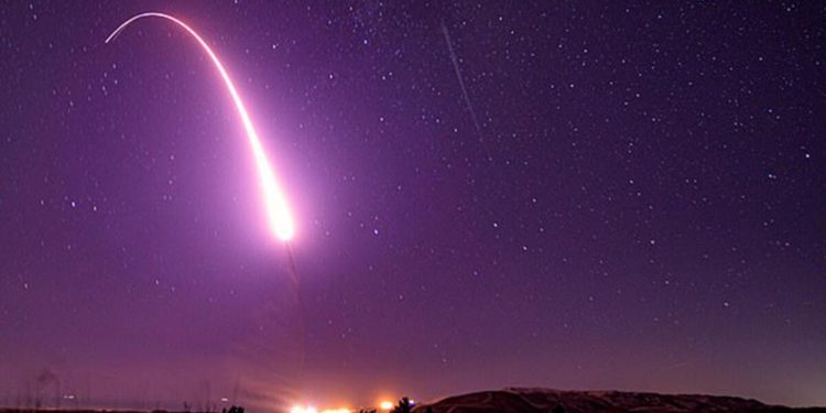 ABD’den Rusya’ya kıtalararası balistik füzeyle mesaj!