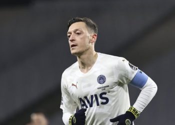 Alman basını Mesut Özil’in yeni adresini duyurdu!