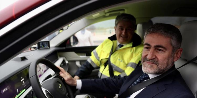 Bakan Nebati ve Varank Togg’un direksiyonunda!