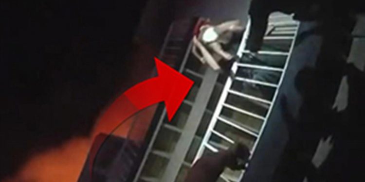 Bir yaşındaki bebeğin mucize kurtuluş anı kamerada!