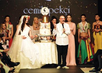 Cemil İpekçi’den 50’nci sanat yılına özel defile