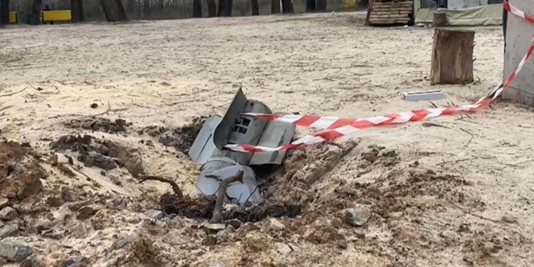 Çernihiv’de ırmak kenarında füzeler bulundu