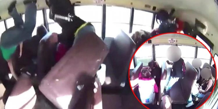 Dehşet anı kamerada! Bir otobüs dolusu çocuk kâbusu yaşadı