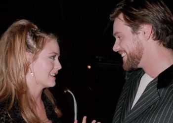 Eski defterleri karıştırdılar: O tokat attıysa sen de zorla kızı öptün!