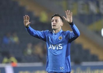 FENERBAHÇE HABERLERİ – Fenerbahçe’de başarılı sonuçlar Mesut Özil’i unutturdu!