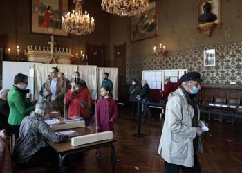 Fransa’da halk sandık başında