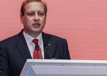 Galatasaray’da tarihi dönemeç! Burak Elmas istifa edecek mi?