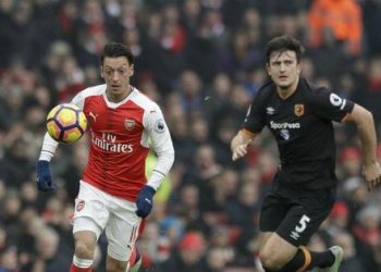 Harry Maguire’a bombalı atak şüphesi! Mesut Özil’den paylaşım geldi