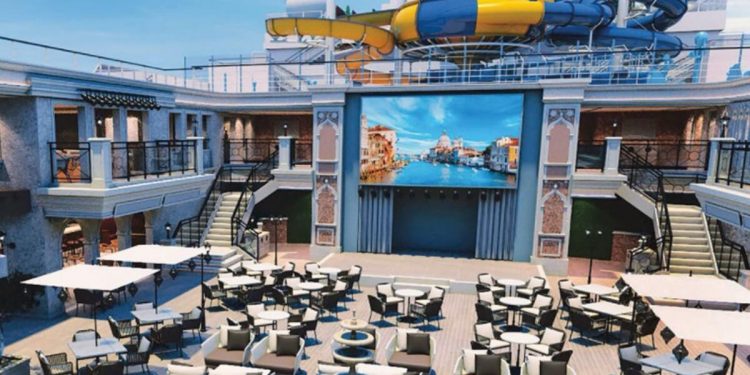 İstanbul’a 250 dev gemi