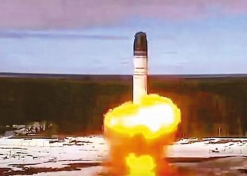 Kremlin basınından sansasyonel tehdit: İngiltere’ye bir Sarmat füzesi kâfi