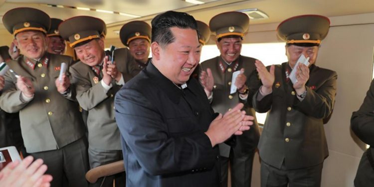 Kuzey Kore açıkladı: Kim Jong Un’un nezaretinde gerçekleştirildi!