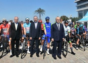 Mehmet Muharrem Kasapoğlu: “Türkiye, spor ülkesi olma yolunda emin adımlarla ilerliyor”