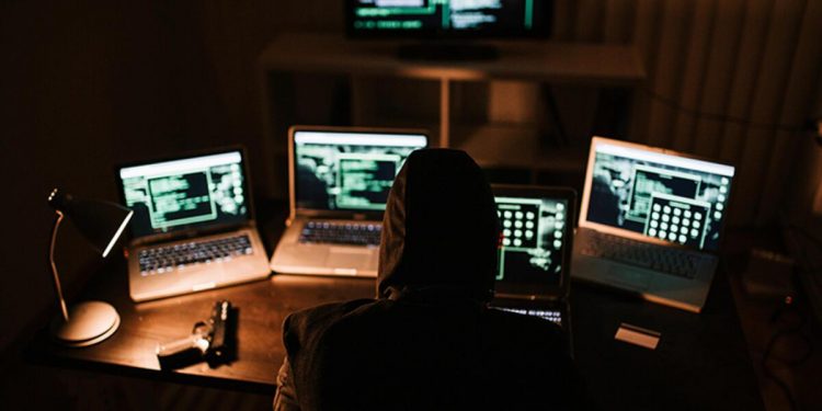 Merkezi Rusya: Dünyanın en büyük ‘dark web’ sitesi Hydra kapatıldı!