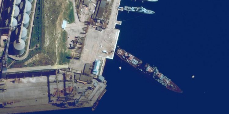 Putin neyi gizliyor? Batan ‘Moskova’ gemisiyle ilgili çarpıcı iddia!