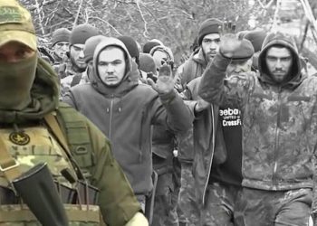 Rusya teslim olan Ukraynalıların imajları paylaştı, Zelenski argümanları reddetti!