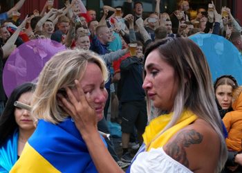 Sığınmacı Ukraynalı bayanlar için başlatılan kampanya, tacizciler ve seks tacirleri için ‘Tinder’ fonksiyonu görüyor!