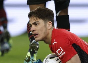 Son dakika spor haberleri: Doğan Alemdar Fransa’yı sallıyor! Kurtardığı penaltı…