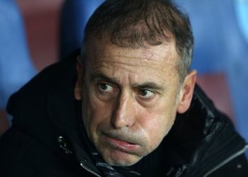 TRABZONSPOR HABERLERİ – Abdullah Avcı’yı zorlayacak seçim! Takımda hangi isimlere yer verecek?