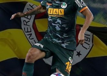 TRANSFER HABERİ: Fenerbahçe Joao Novais’in peşinde!