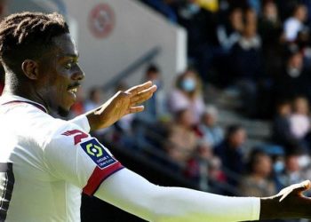 TRANSFER HABERİ: Fenerbahçe’ye sürpriz golcü teklifi! Mohamed Bayo…