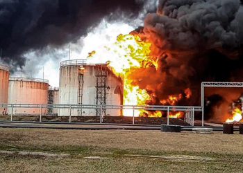 Ukrayna savaşı, Rusya topraklarına sıçradı: Rus yakıt deposunu vurdular