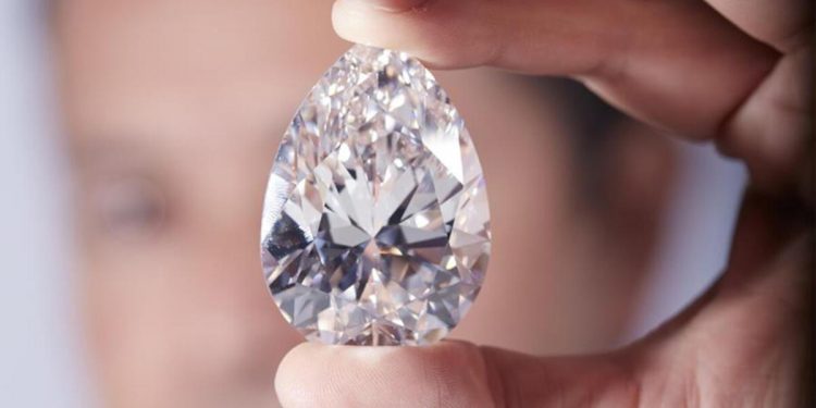 19 milyon dolara alıcı buldu… The Rock: Şimdiye kadar satılıan en büyük beyaz elmas