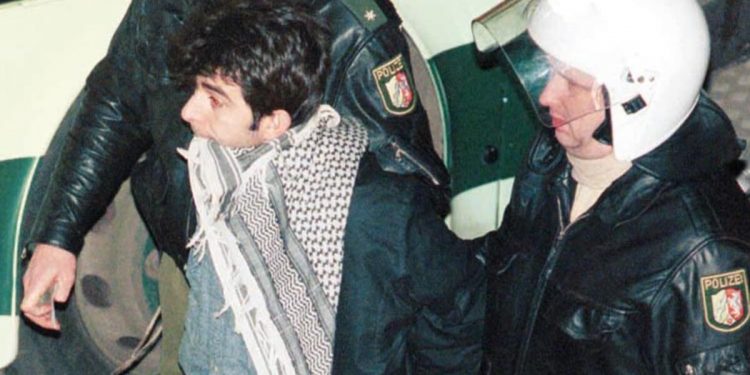 1993’teki hücumlardan sonra yasaklandı