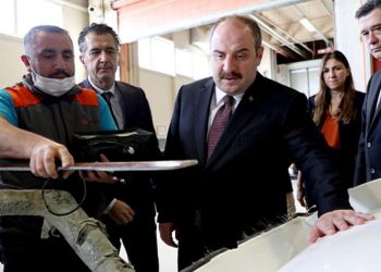 Bakan Varank ziyaret etti: 112 ülkeye su parkı ihraç ediyor