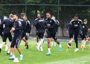 Beşiktaş Fenerbahçe derbisi hazıklarını sürdürdü!