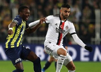 Beşiktaş Fenerbahçe derbisini hakem Arda Kardeşler yönetecek!