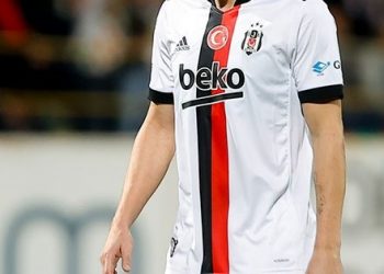 Beşiktaşlı yıldızdan veda! Kadro arkadaşları bu türlü uğurladı