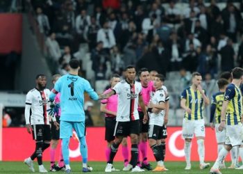 Bülent Timurlenk’ten dikkat çeken Beşiktaş-Fenerbahçe derbisi yorumu!
