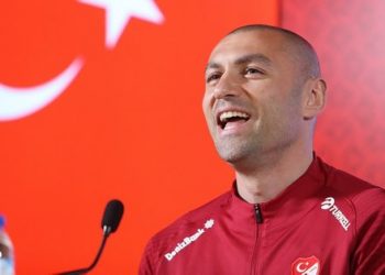 Burak Yılmaz’dan Beşiktaş ve transfer açıklaması! Dönecek mi?