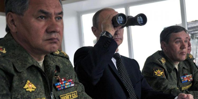 Çarpıcı sav… ‘Putin kendini tuğgeneral ilan etti, cepheye taktik yolluyor!’