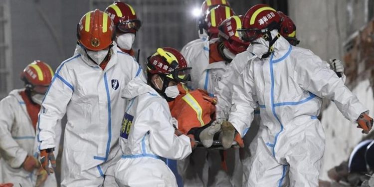 Çin’de mucize kurtuluş: Enkazdan 5,5 gün sonra sağ çıktı!