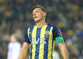 FENERBAHÇE HABERİ: Mesut Özil Jorge Jesus’u bekliyor! O görüşme sonrası…