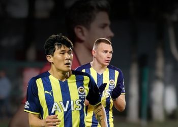 FENERBAHÇE TRANSFER HABERLERİ – Fenerbahçe’ye Meksikalı savunmacı! Transfer sıcak bakıyor