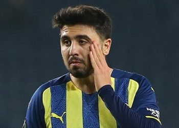 Fenerbahçe’ye Ozan Tufan’dan makus haber! 7 milyon euro uçtu