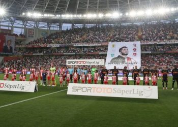 GALATASARAY HABERLERİ – Bülent Timurlenk Antalyaspor-Galatasaray maçını yorumladı