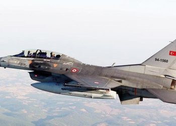 ‘Garanti isteriz’: Dendias Türkiye’ye F-16 satışına itiraz etti