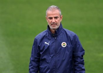Görüşme sağlandı! 21’lik sağ bek Fenerbahçe’ye
