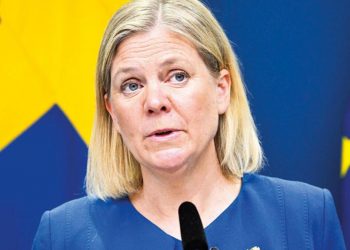 İsveç Başbakanı’nın güç günleri: YPG vaadiyle oturduğu koltuk tehdit altında