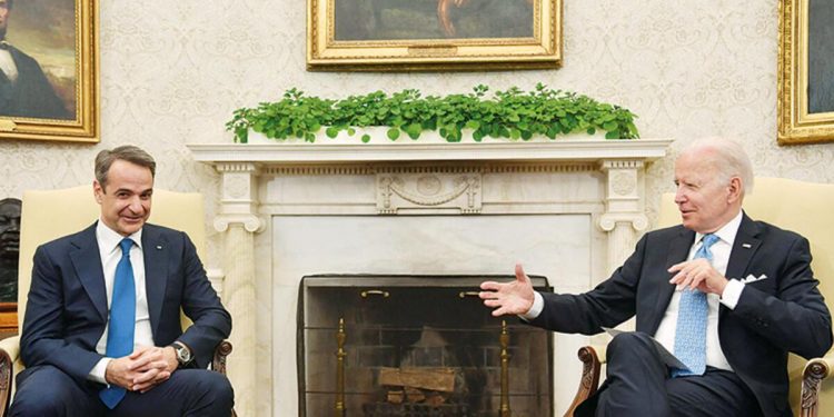 ‘Mavi Vatan’ haritasıyla şikayet etti