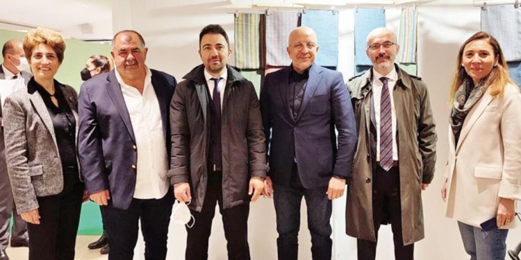 Mesken dokumacılığı bölümüne fuar dopingi