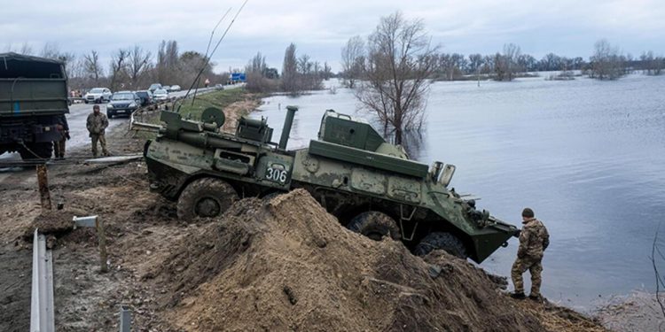 Rusları uzak tutmak için kendi köylerini sular altında bıraktılar! Kiev’i işte bu türlü kurtardılar… ‘Asla pişman değiliz’