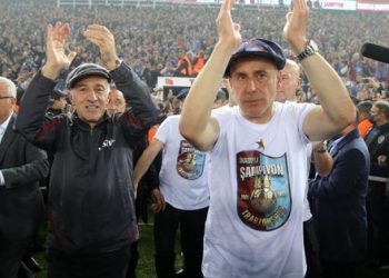 Şampiyon Trabzonspor Abdullah Avcı ile birincileri yaşadı! 42 yıl sonra…