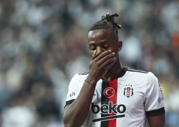 Taraftarlardan Batshuayi’ye şok tepki!